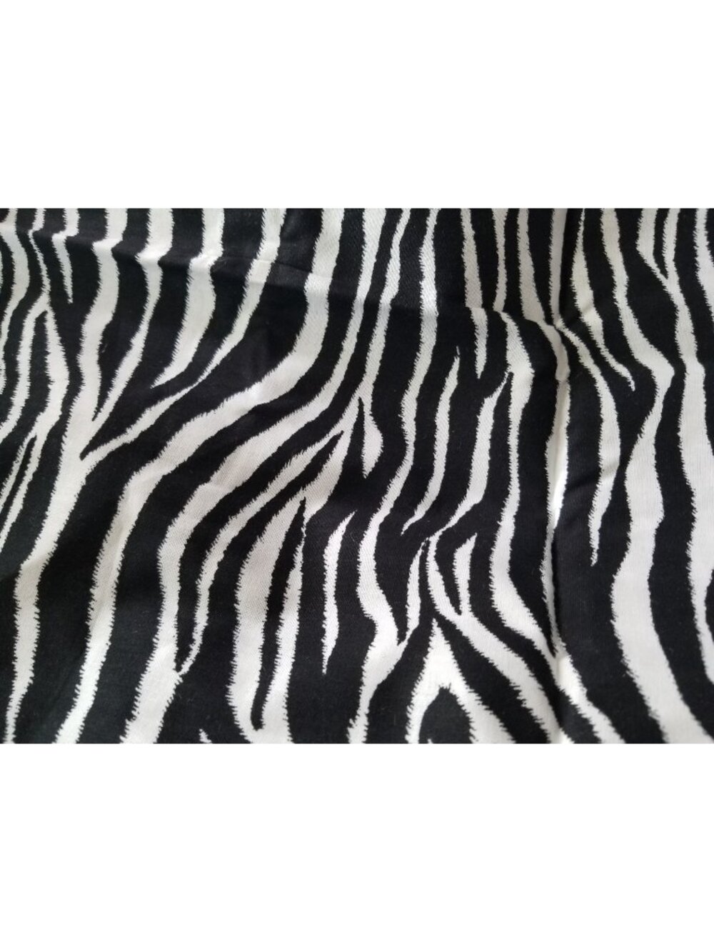 Material  White Cotton Fabric Black & White Zebra Stripes JoAnn Fabric  44" x  4